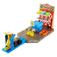Hot Wheels Monster Trucks Hfb12 Patlama İstasyonu Oyun Seti