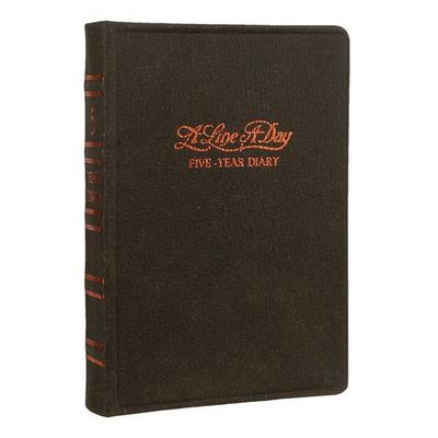 Victoria's Journals 1082 A Line A Day 5 Yıllık Tarihsiz Planlayıcı