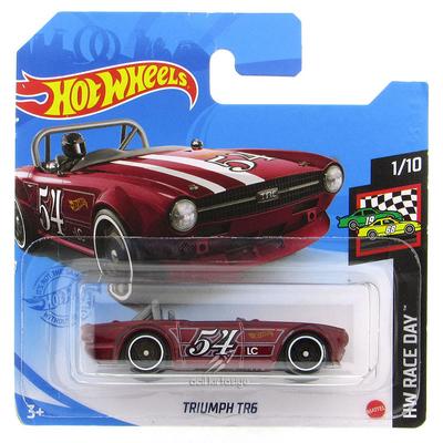 Hot Wheels 2021 Hw Race Day 1/10 Triumph Tr6