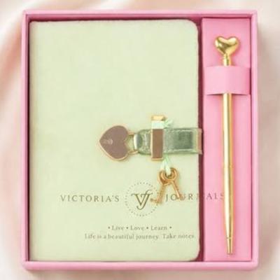 Victoria's Journals Hush Hush Kilitli Defter Kutulu Kalemli Set Yeşil